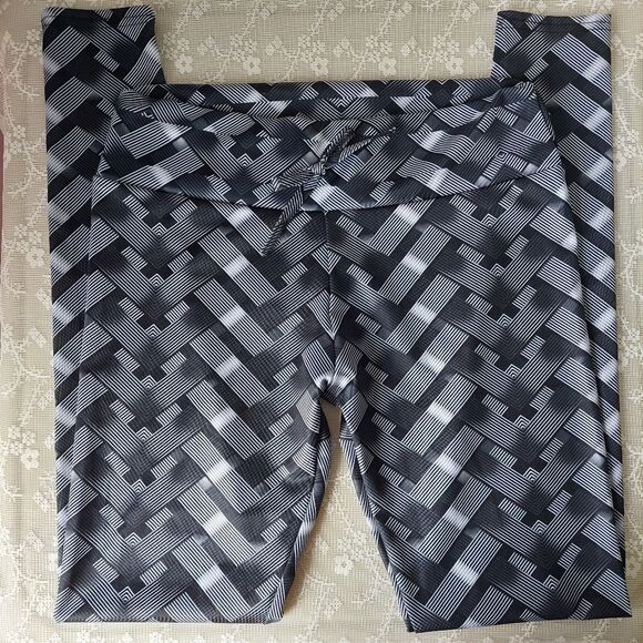 Signatures Gunmetal Gray Basketweave Athletic Drawstring Leggings Sz L/XL - Picture 4 of 7